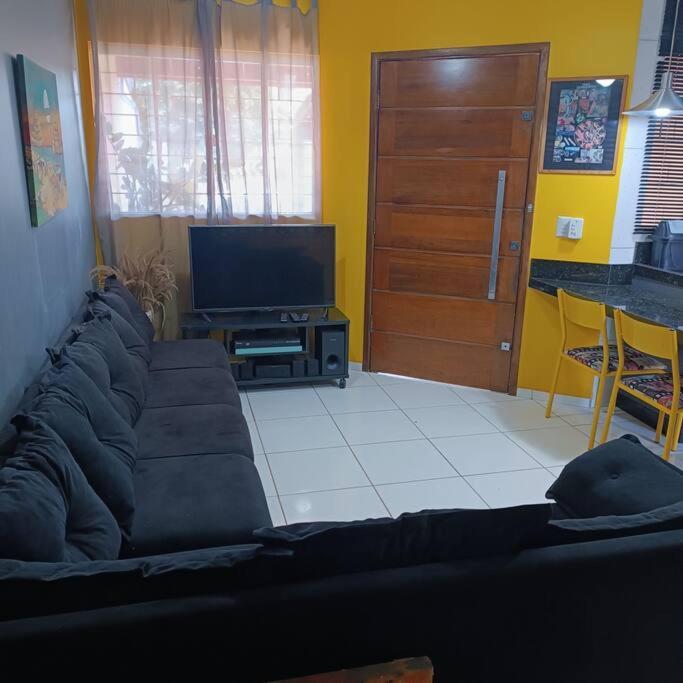 Gray House 4 Londrina - Prヴィラ エクステリア 写真