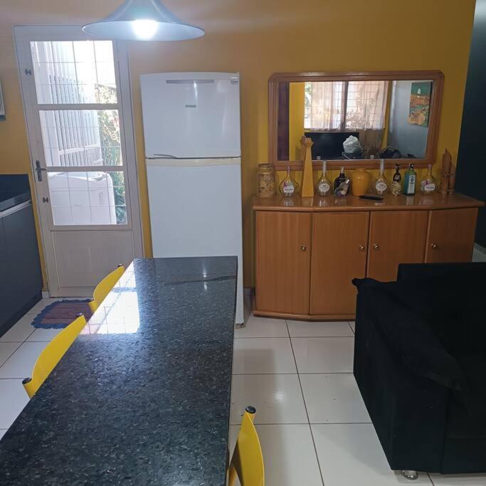 Gray House 4 Londrina - Prヴィラ エクステリア 写真