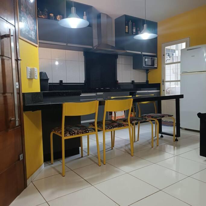 Gray House 4 Londrina - Prヴィラ エクステリア 写真